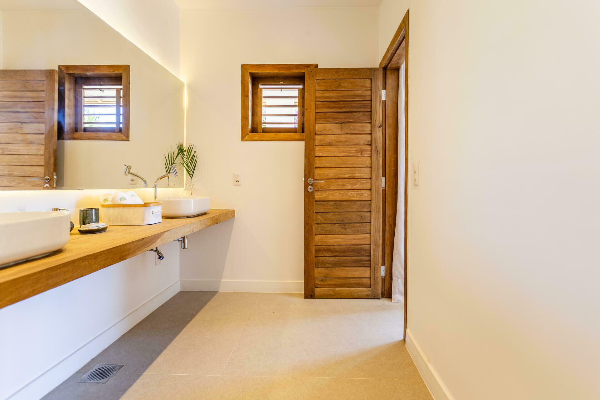 Villa Florens   Quarto Térreo 02 -  Foto Thiago Faquineli-12